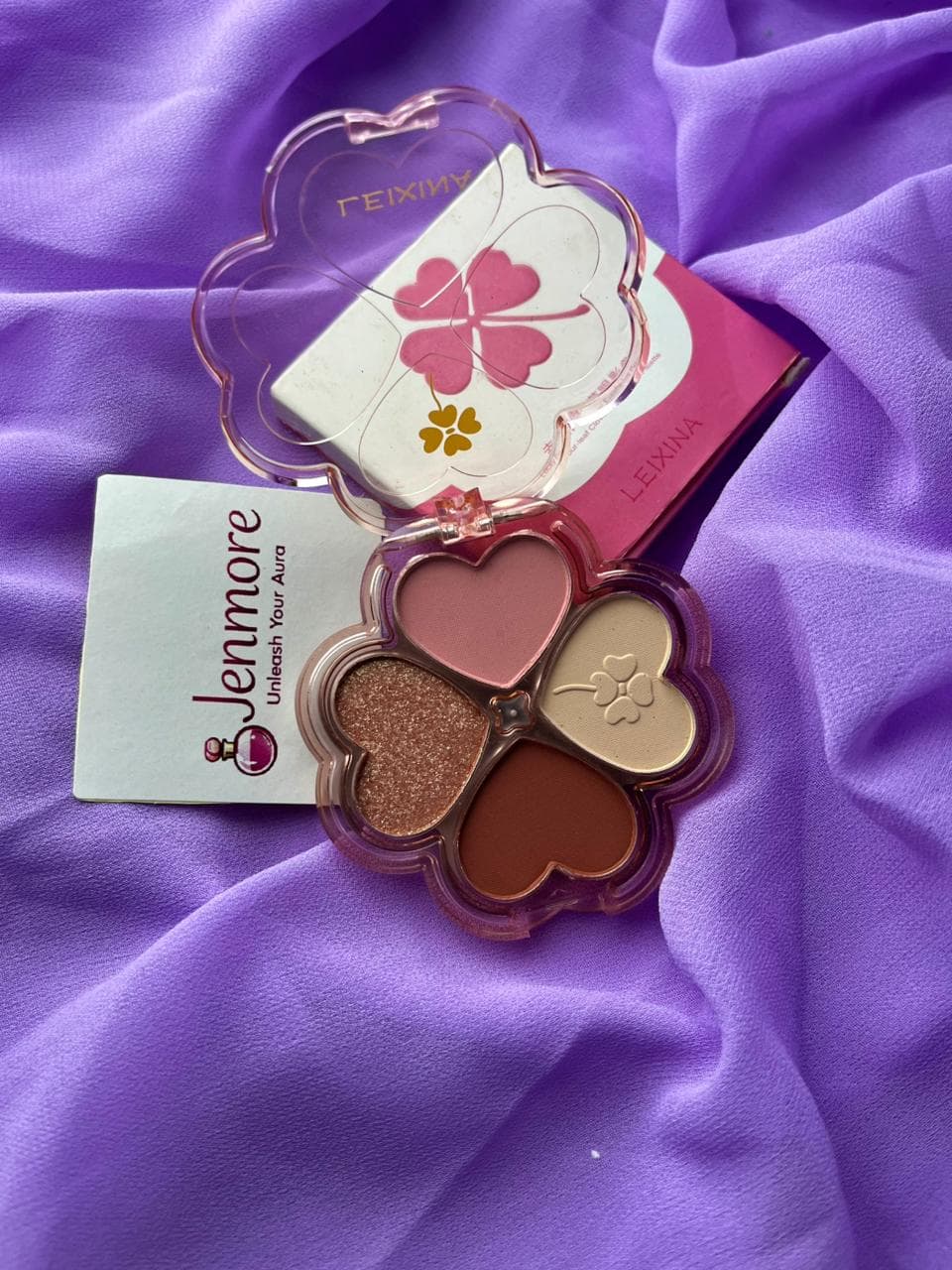 LEXNIA Flower Eyeshadow Pallet thumbnail 4