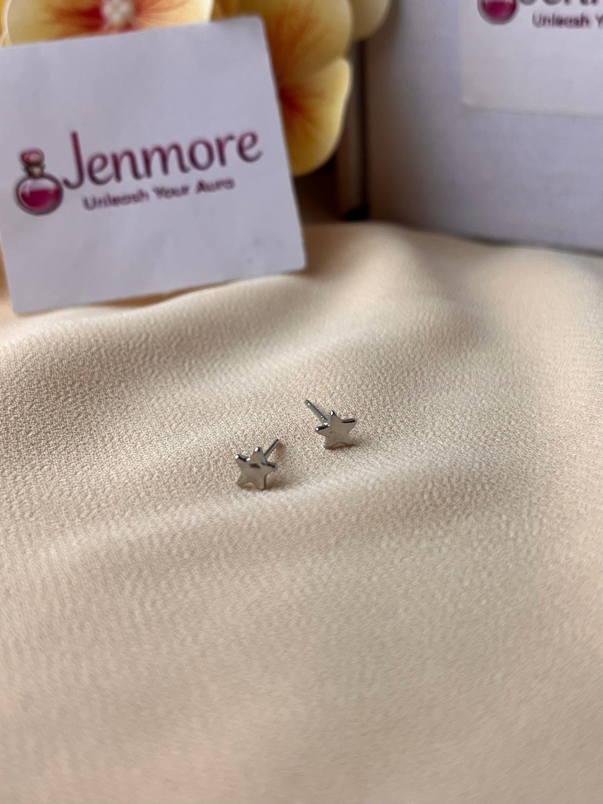 Jenmore Cosmic Minimalist High-Shine Metallic Star Stud Earrings thumbnail 2