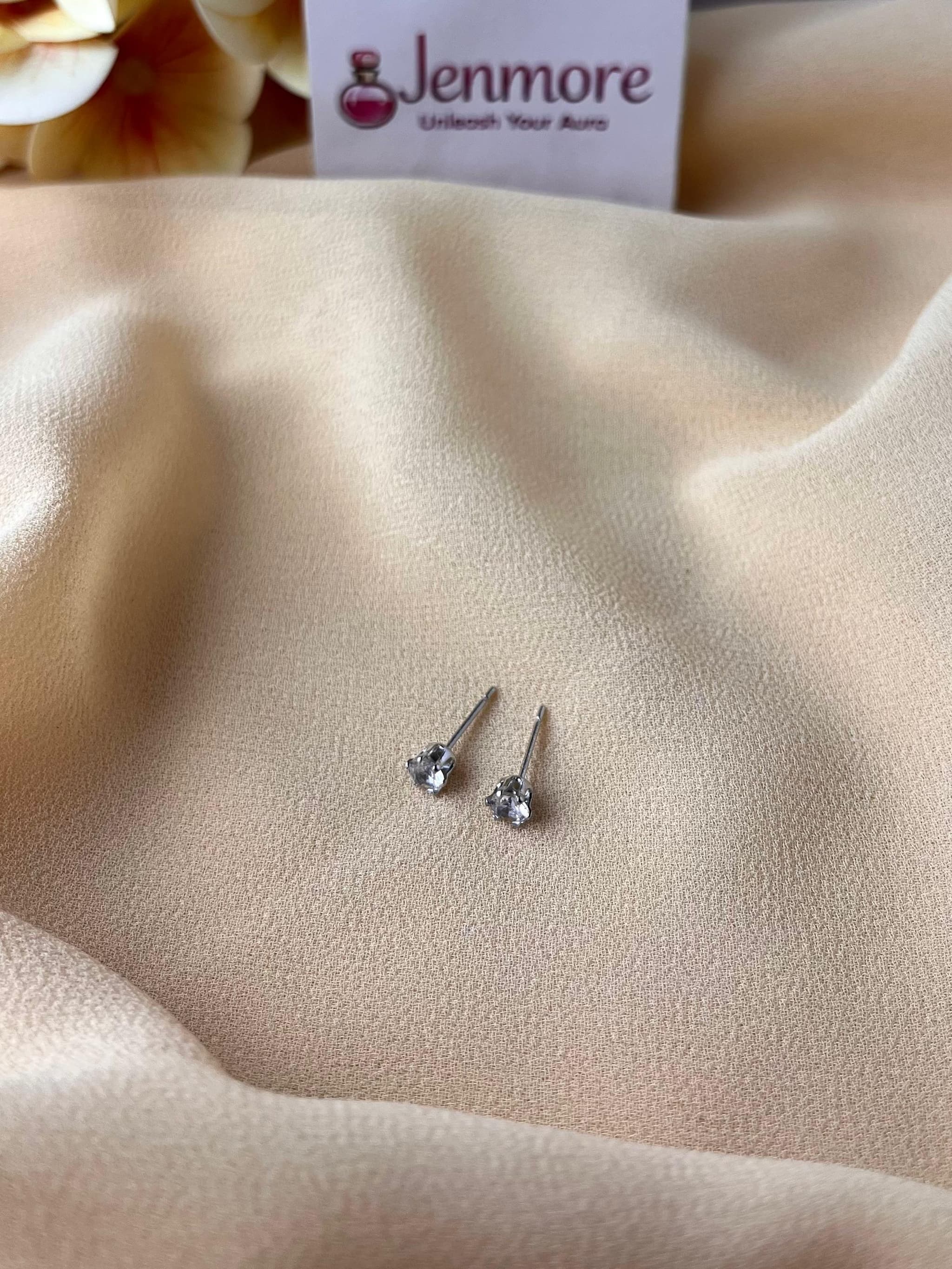 Jenmore Sweetheart Prism Clear Heart Crystal Stud Earrings thumbnail 2