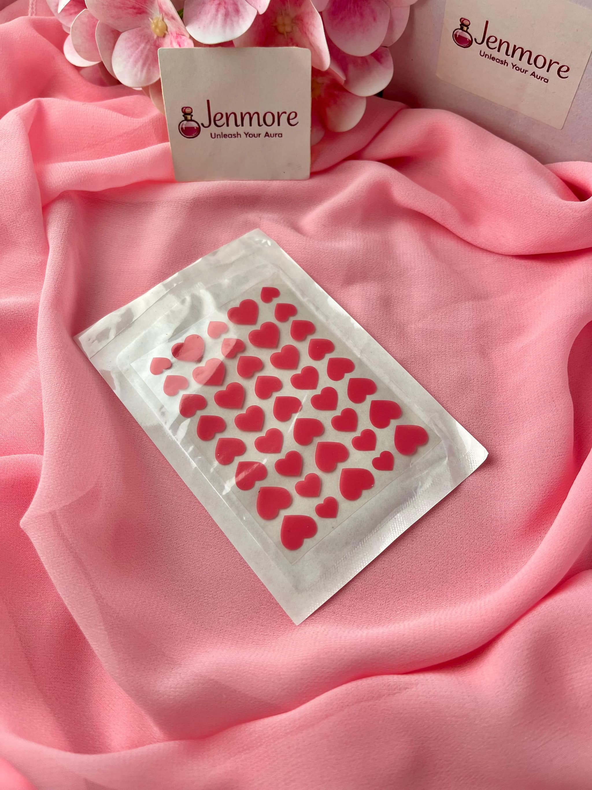Jenmore Sweetheart Radiant Pink Hydrocolloid Blemish & Pimple Patch Sheet thumbnail 2
