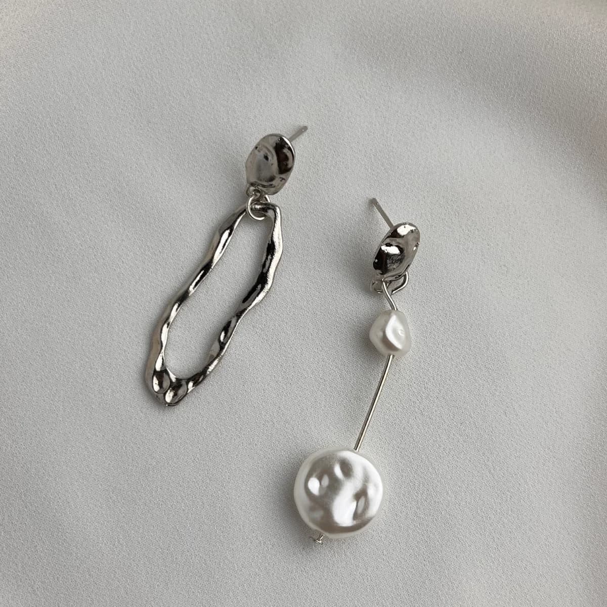 Jenmore Abstract Horizon Asymmetrical Earrings — view 4