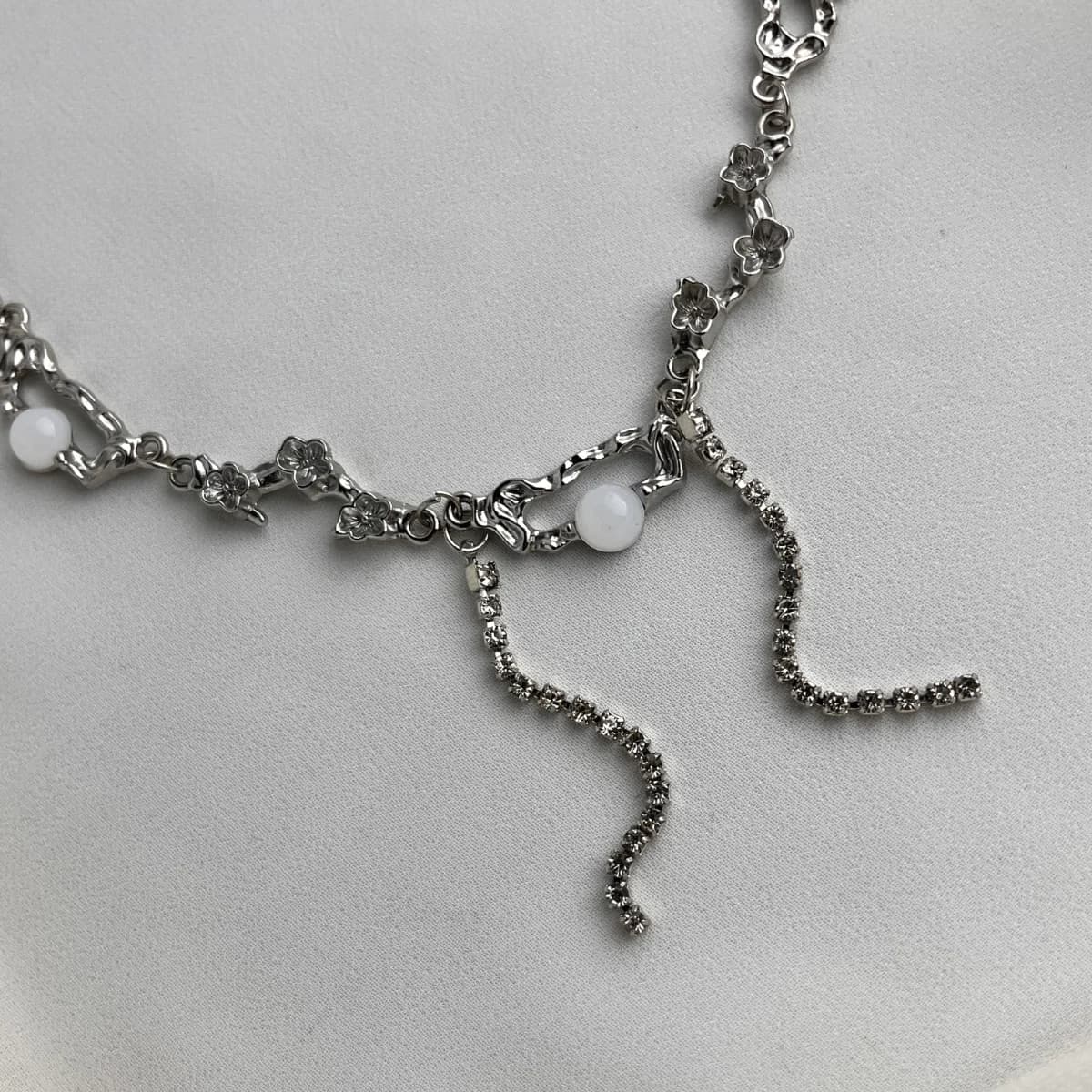 Jenmore Flora Whisper Liquid Silver Droplet Choker — view 3