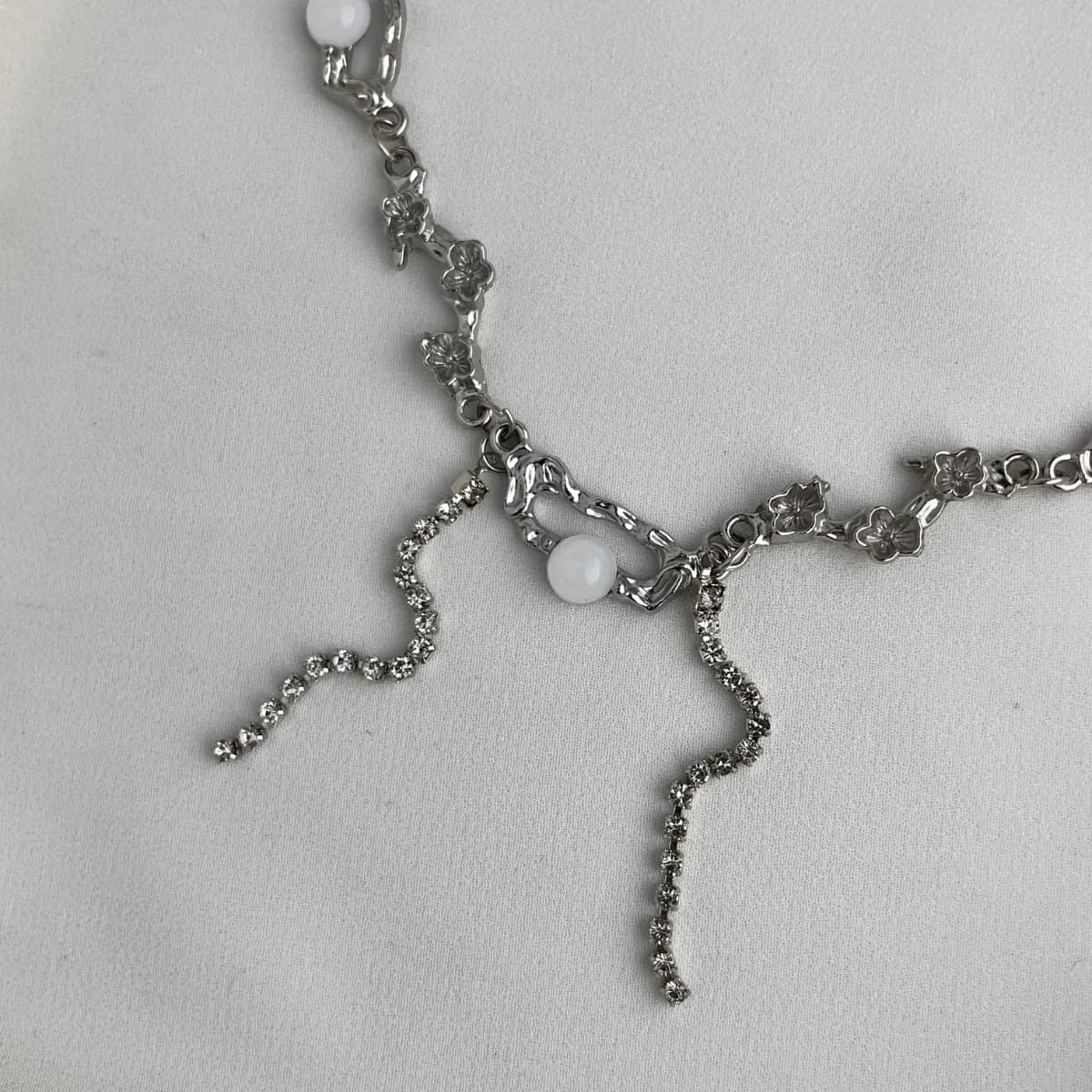 Jenmore Flora Whisper Liquid Silver Droplet Choker